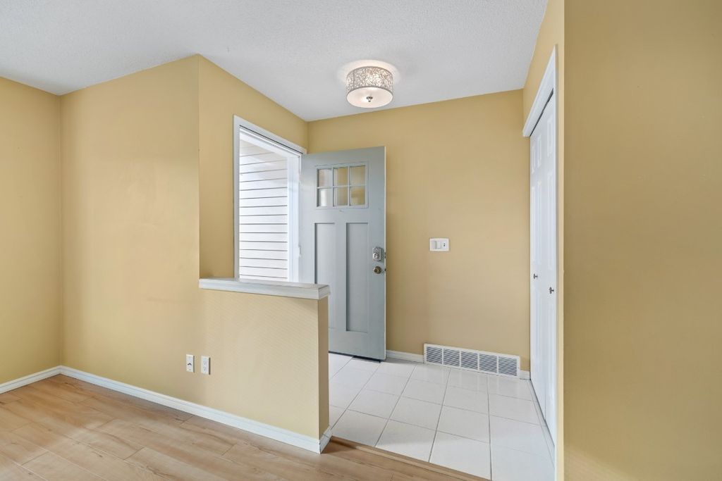 listing image 16513969095512679028