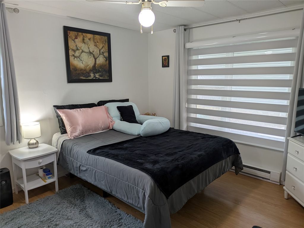 listing image 16511096612460266740