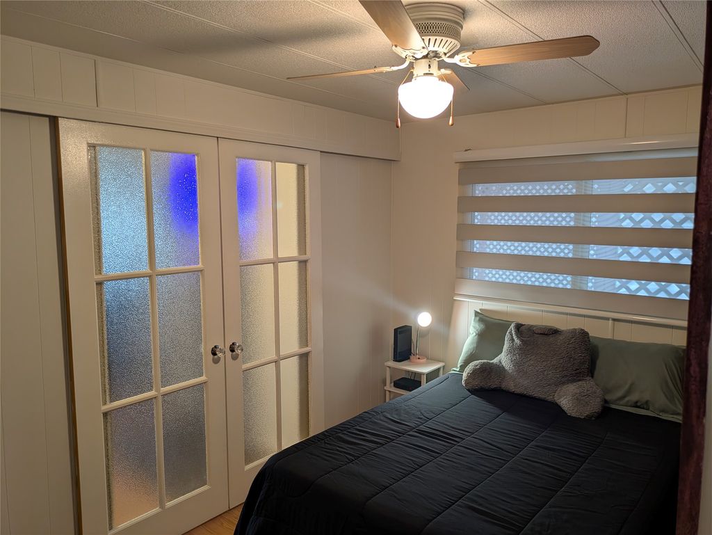 listing image 16513733046576670448