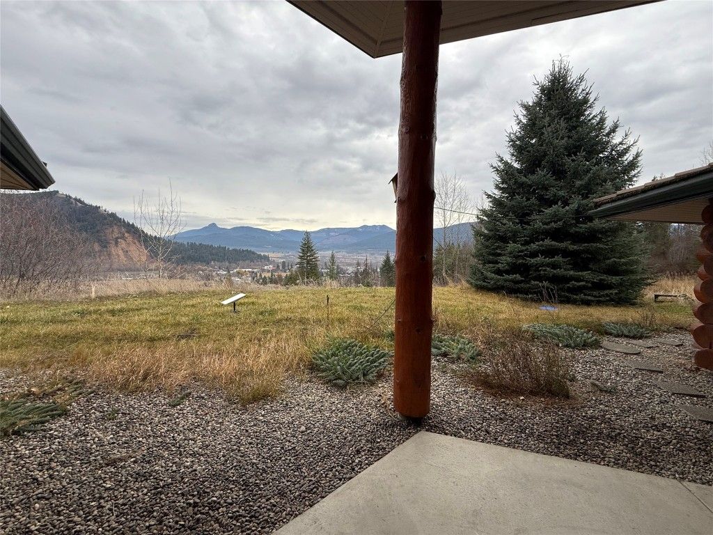 listing image 16518044311116639615