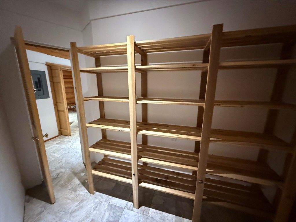 listing image 16518924860878741147