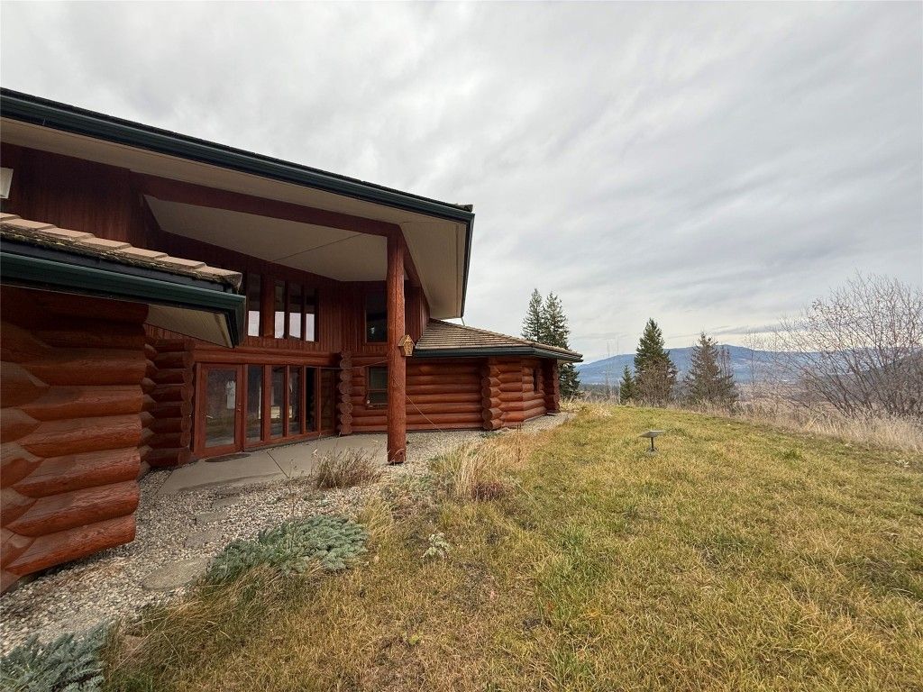 listing image 16517822696722169780