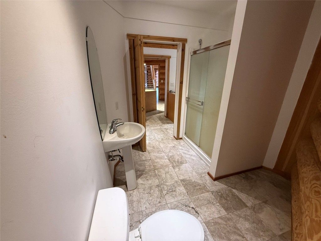 listing image 16517037654562672614