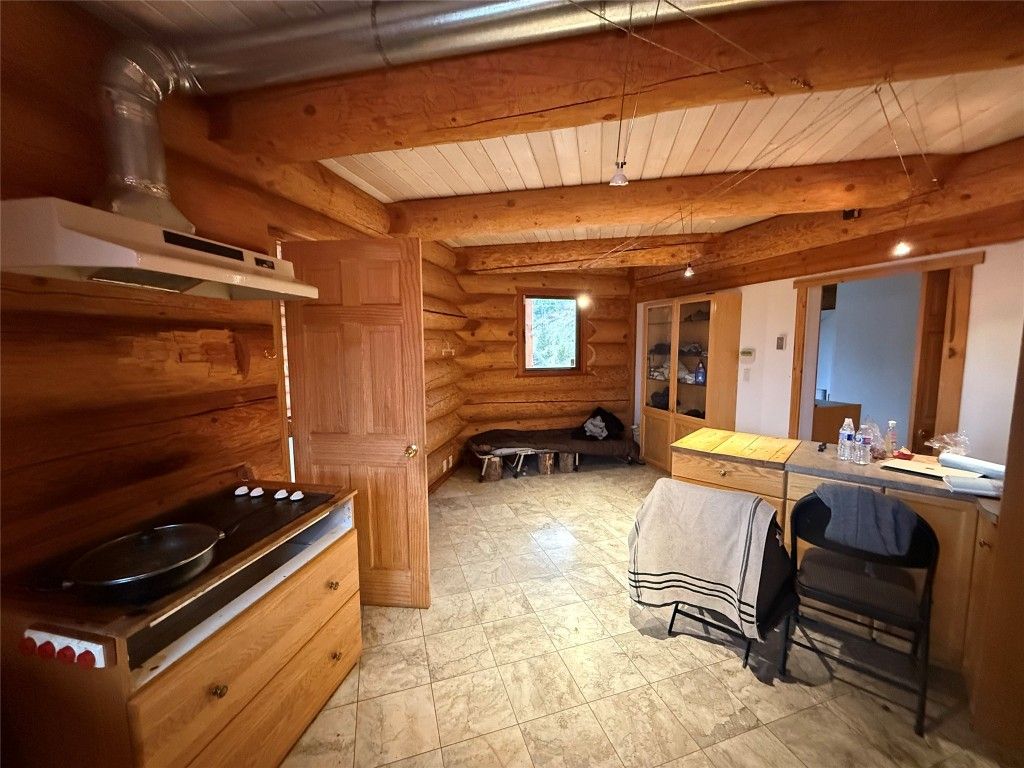 listing image 16517317525903338898