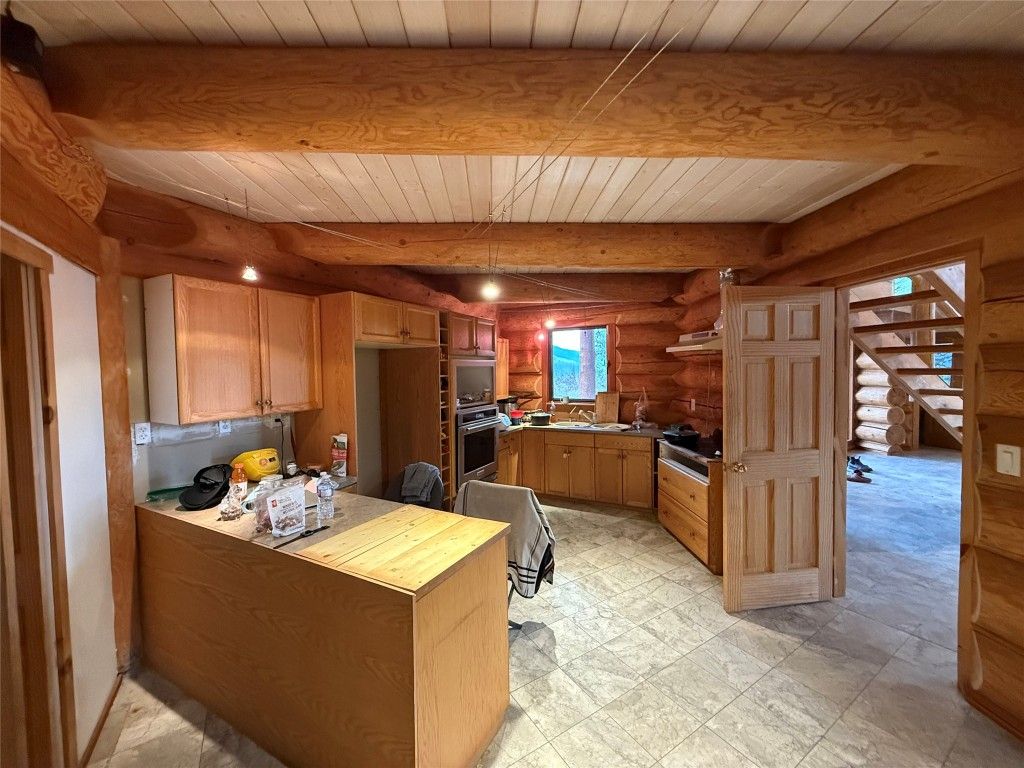 listing image 16515888745521669322