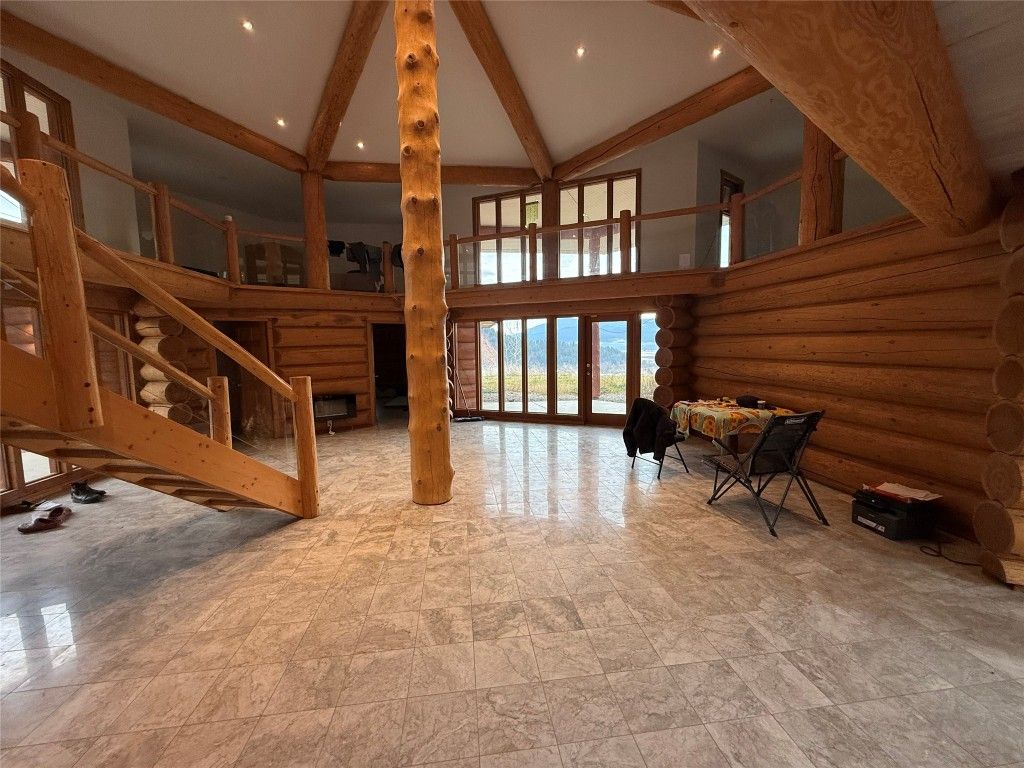 listing image 16518463009374295641