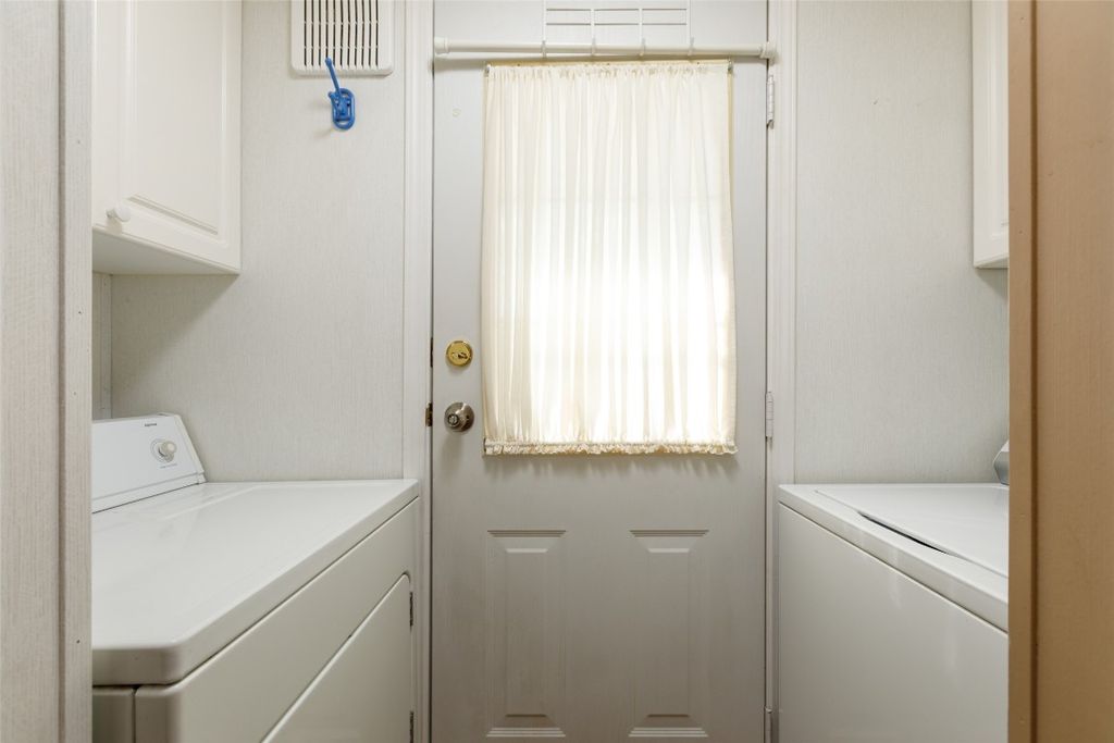 listing image 16516387609933055061