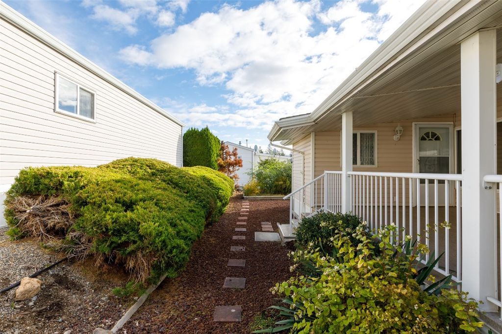 listing image 16512379975684488427