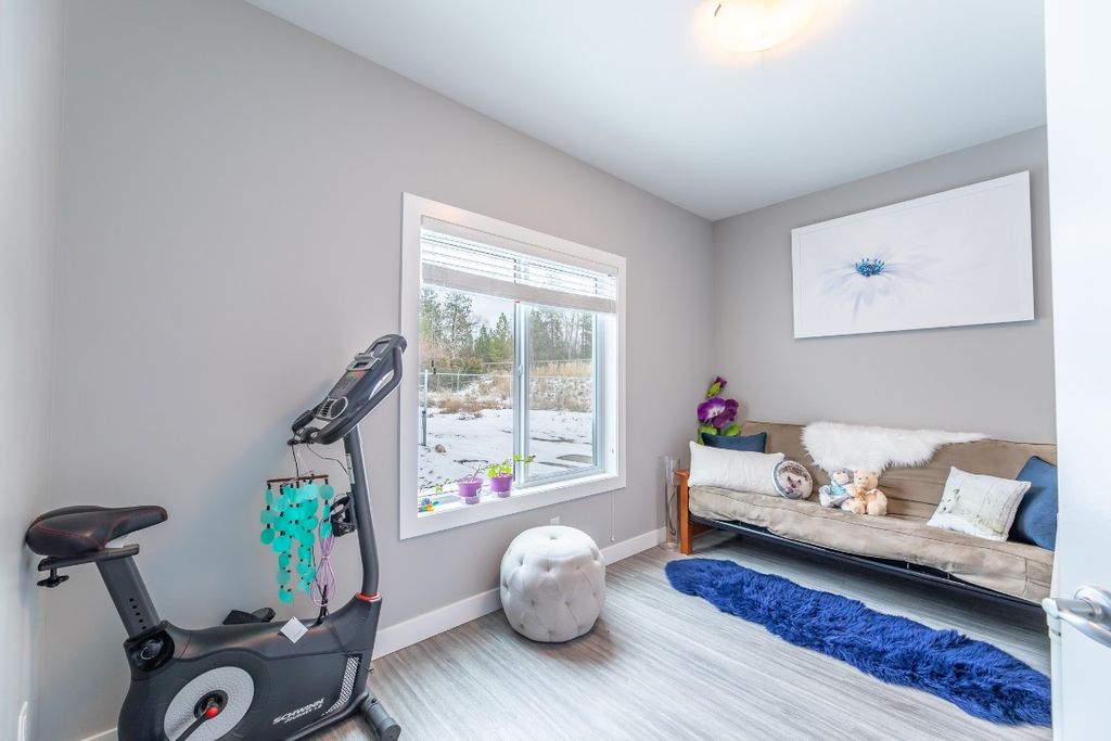 listing image 16511247932465492930