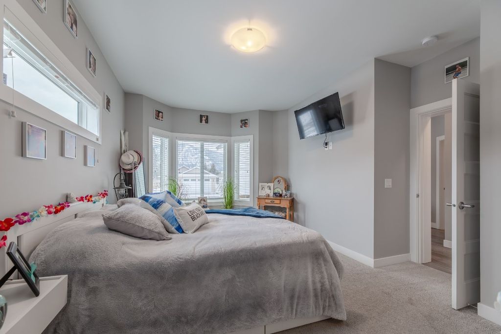listing image 16510284312212958946