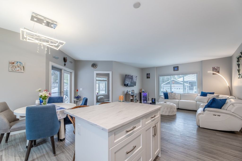 listing image 16519702822914539988