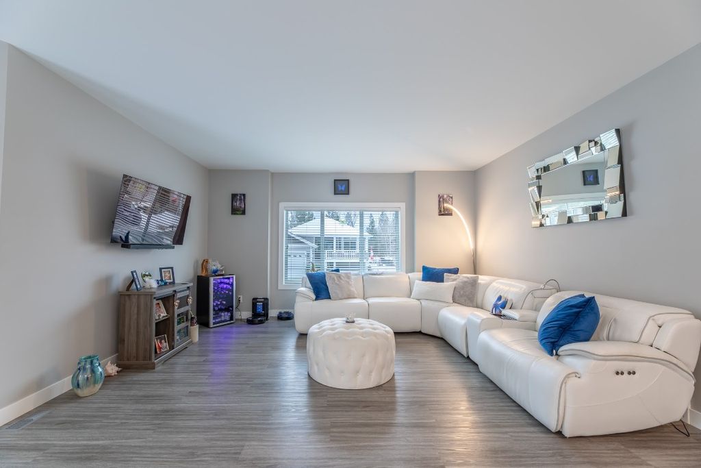 listing image 16517329365912712111