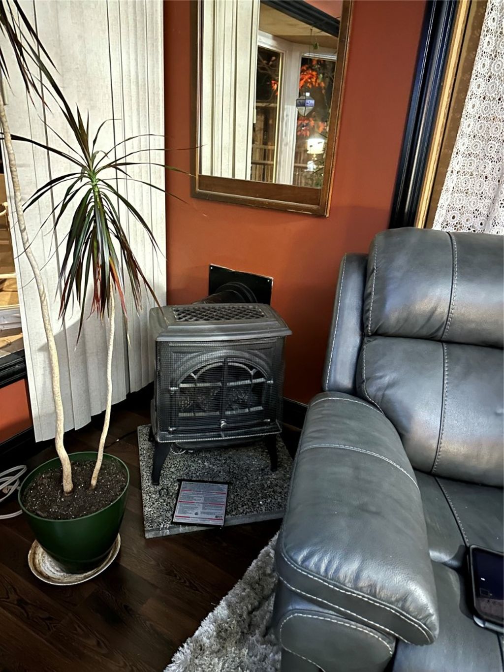 listing image 16514228946905992496