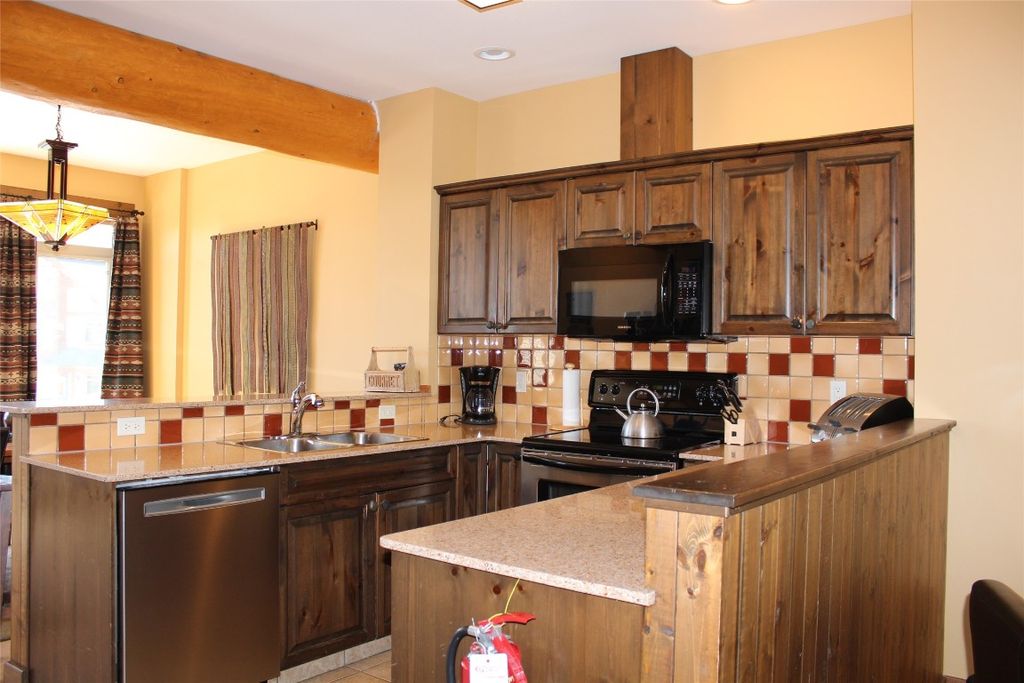 listing image 16515880303621120358