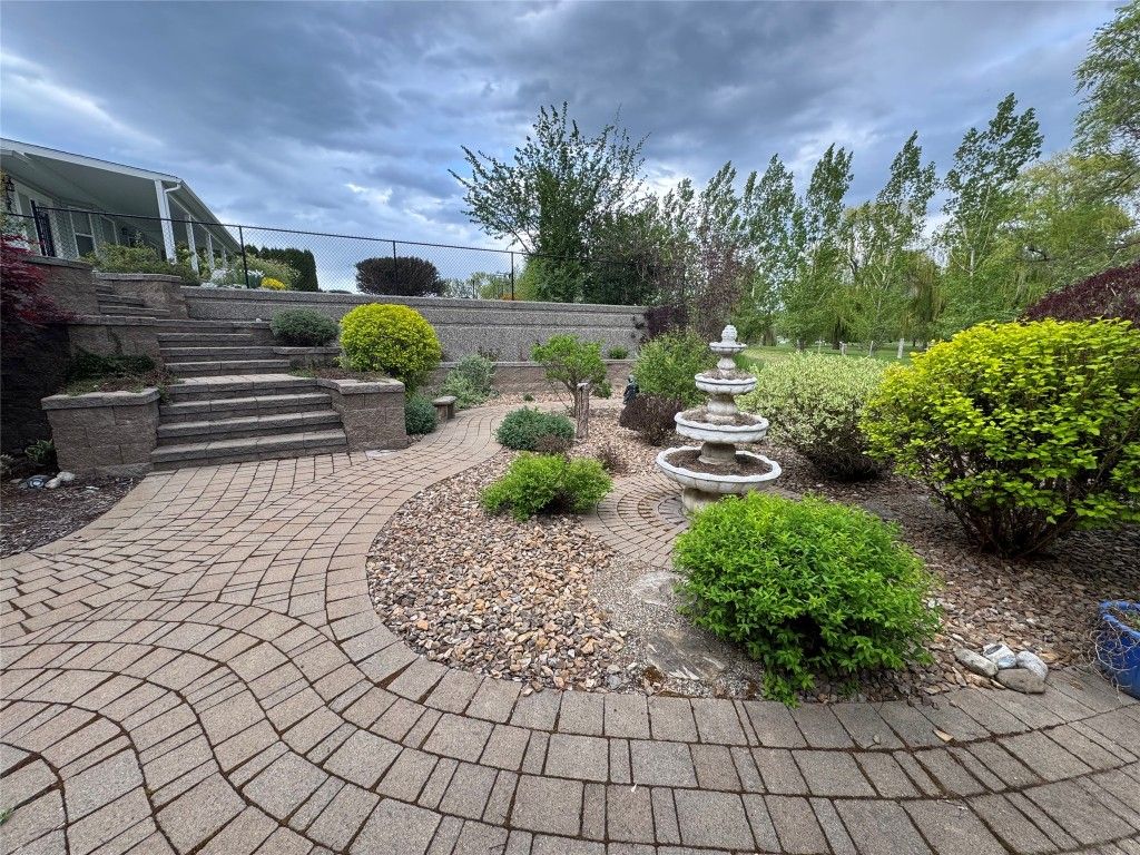 listing image 16518964595302329914