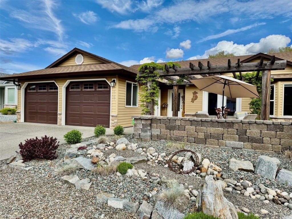 listing image 16511296103411312892