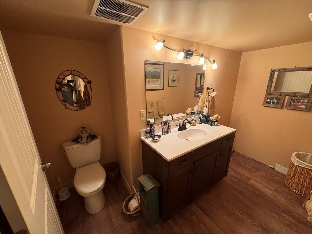 listing image 16512620660736129070