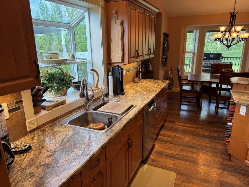 listing image 16515294789645298653