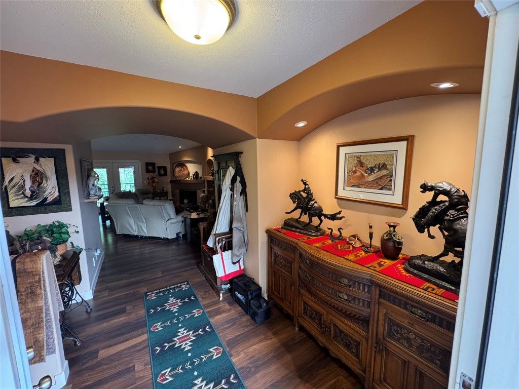 listing image 16512109931558074969