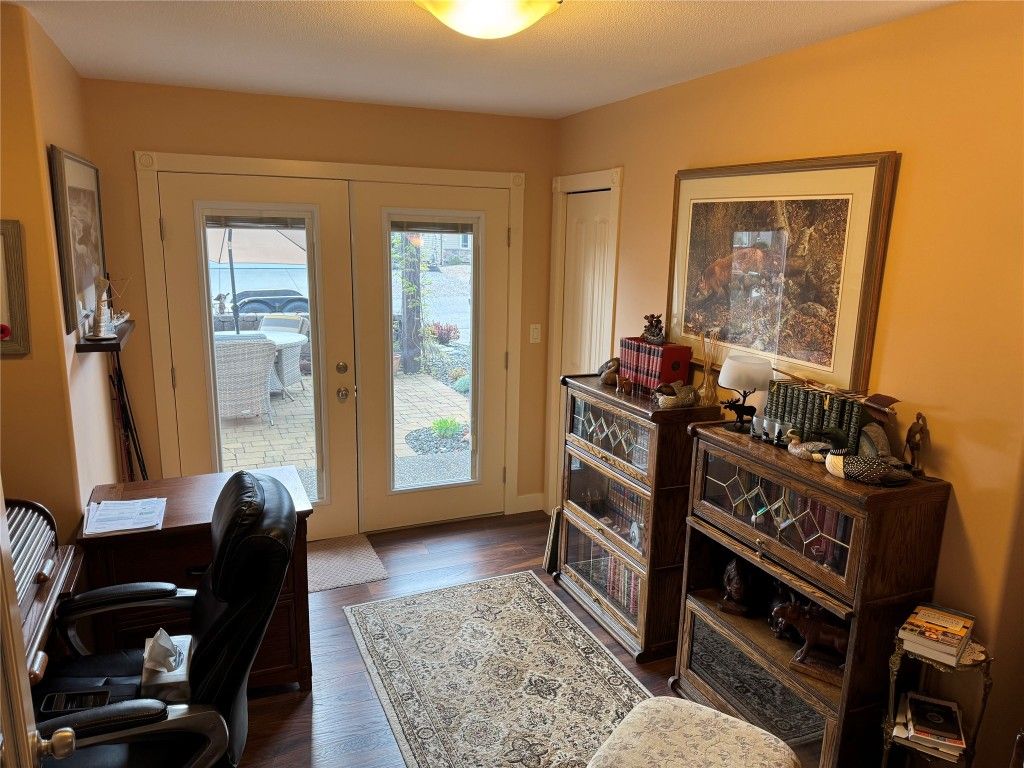 listing image 16516617413418238843