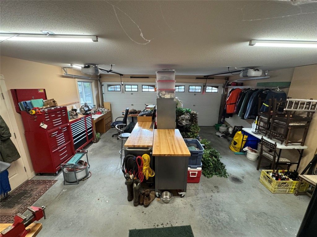 listing image 16510582762196250856