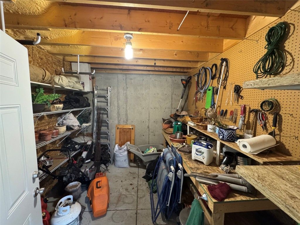listing image 16518256666345514190