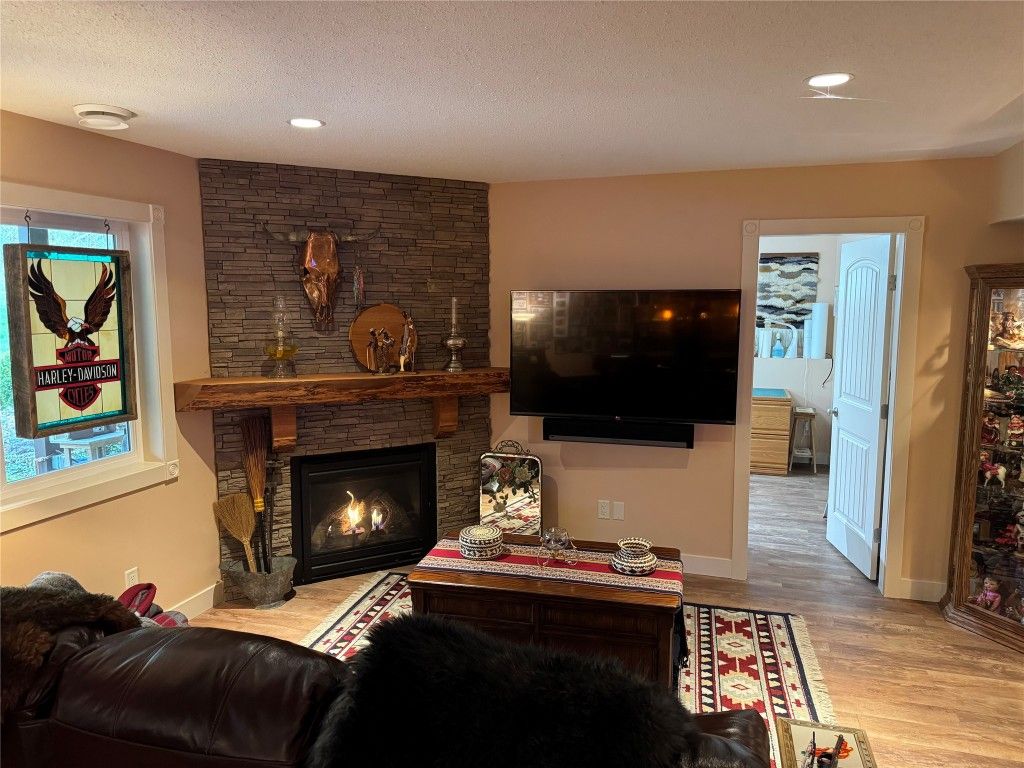listing image 16512549338772170718