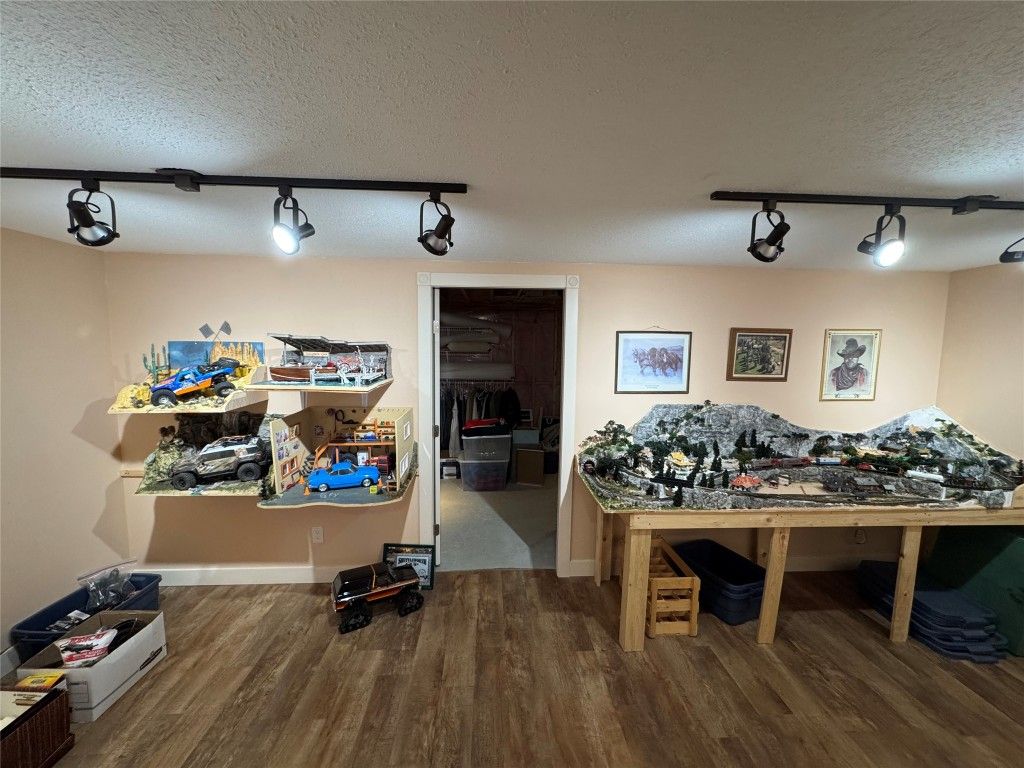 listing image 16513539073948607221
