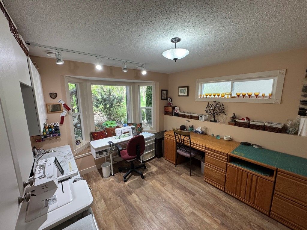 listing image 16510256983770386085