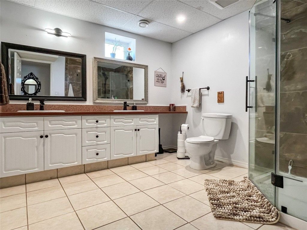listing image 16516801189122934178