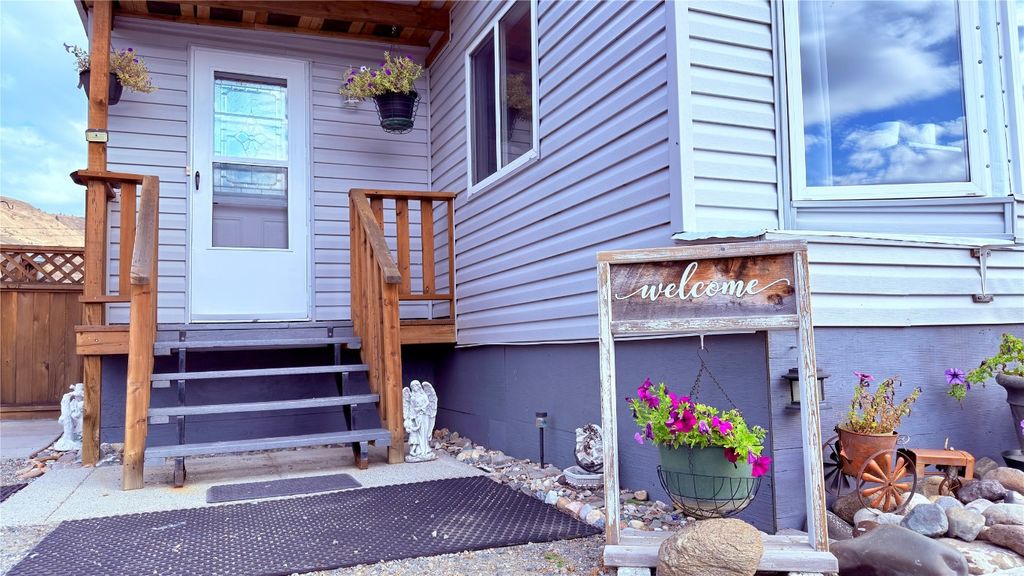 listing image 16515128034528059215