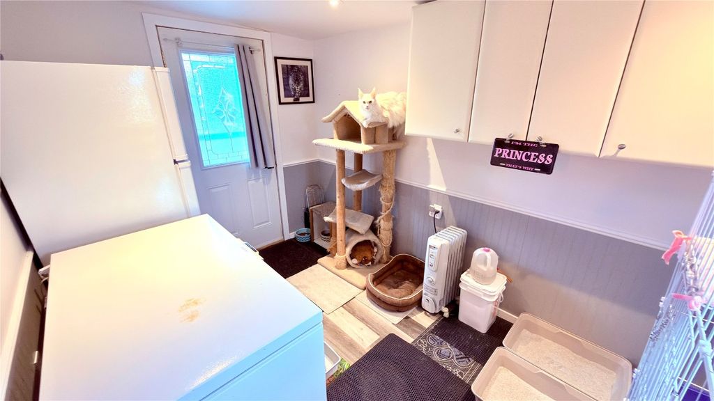 listing image 16515013889371468002