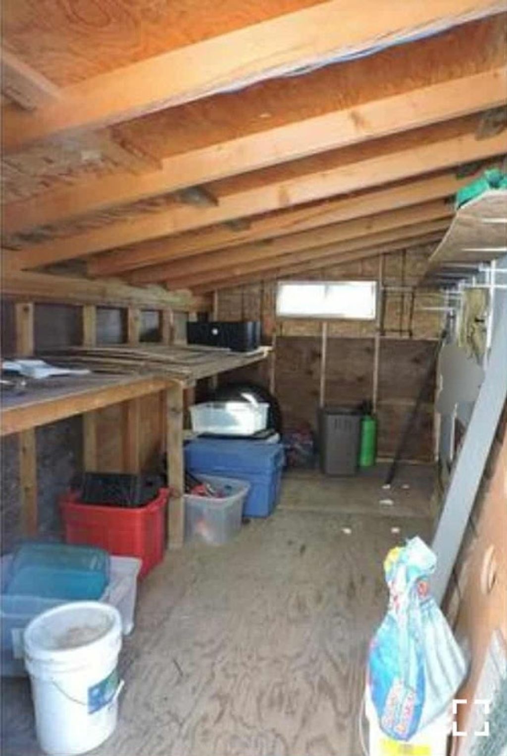 listing image 16513988085783402221