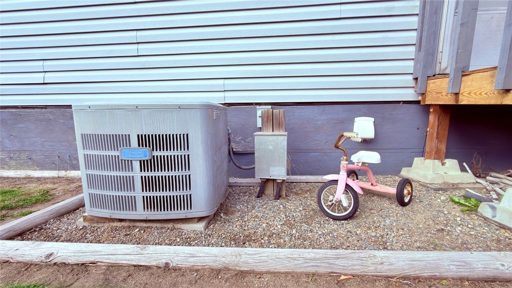 listing image 16518459092700820227