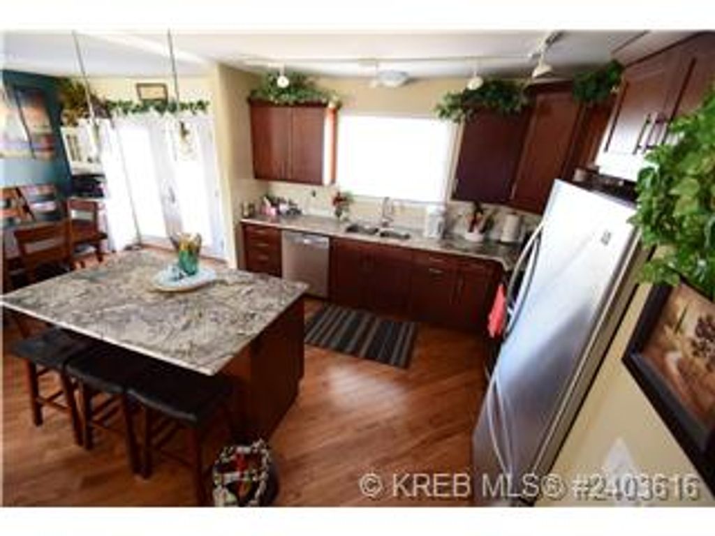 listing image 16517458790582771238