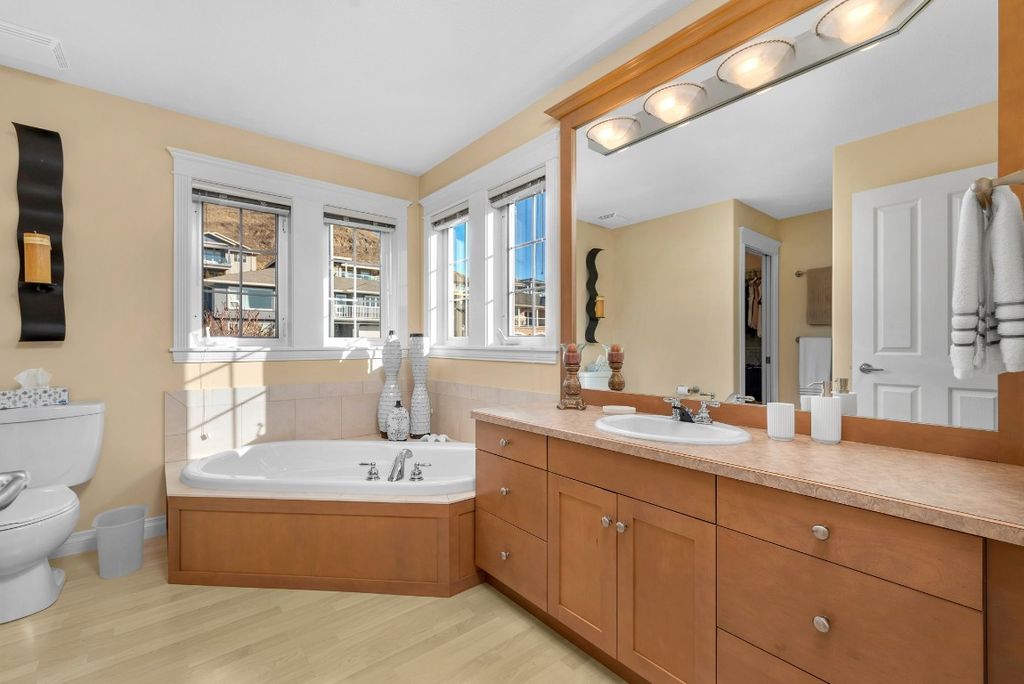 listing image 16510964349854035603