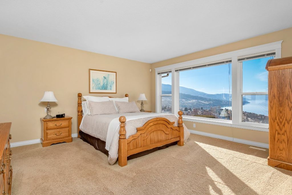listing image 16512832236639683710
