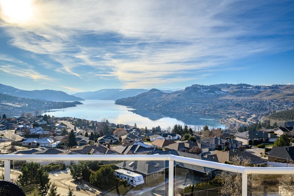 listing image 16513980175593840283