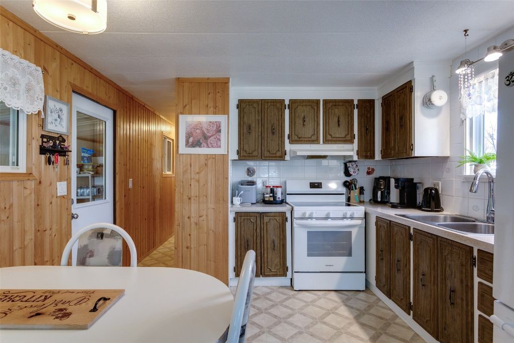 listing image 16510372665930577358