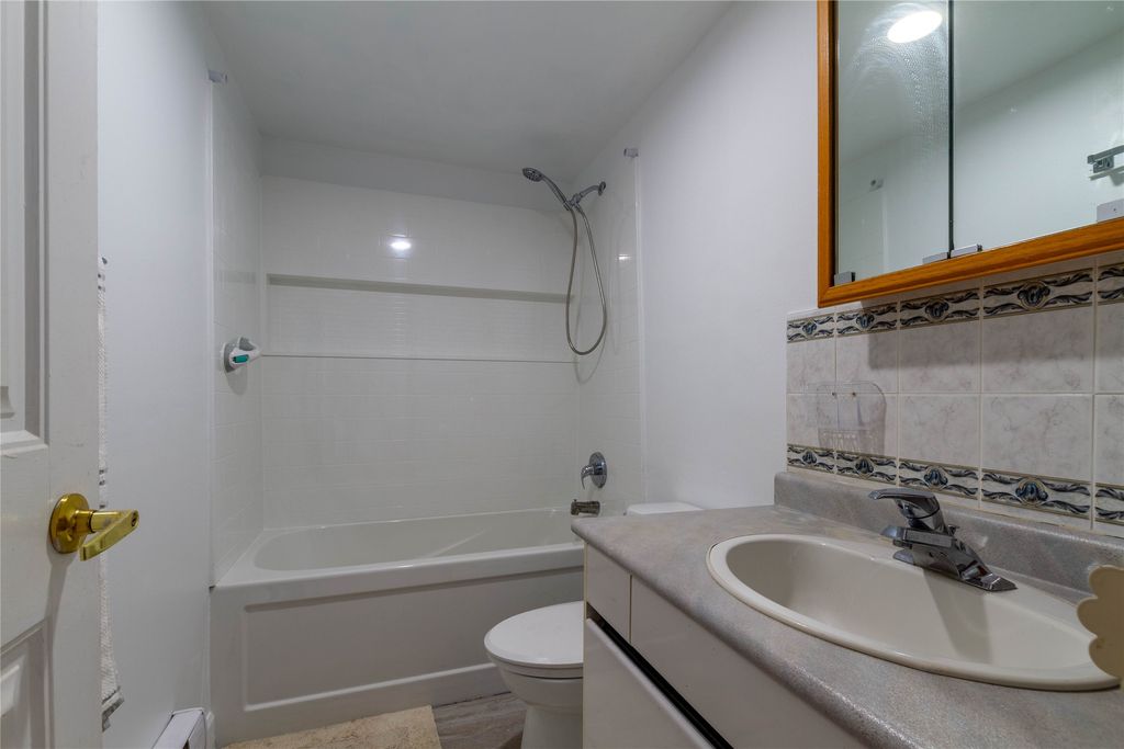 listing image 16511336349445476128