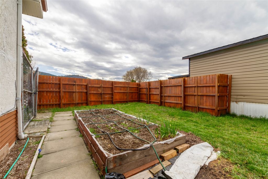 listing image 16511707792677885556