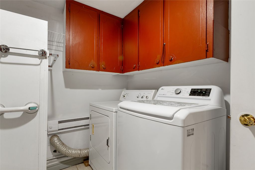listing image 16518224312407931363