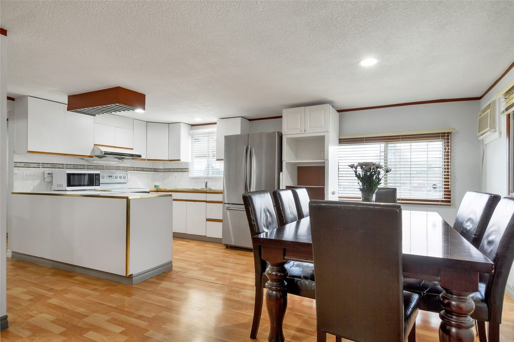 listing image 16510967833673051947