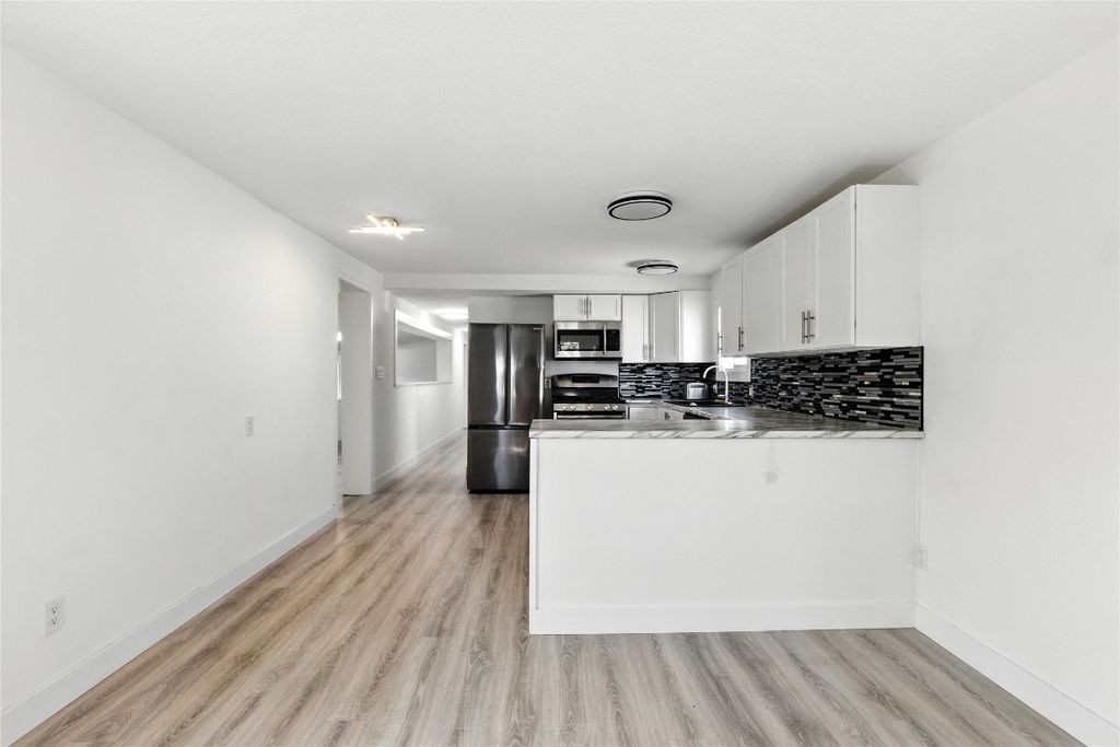 listing image 16516399400604389431