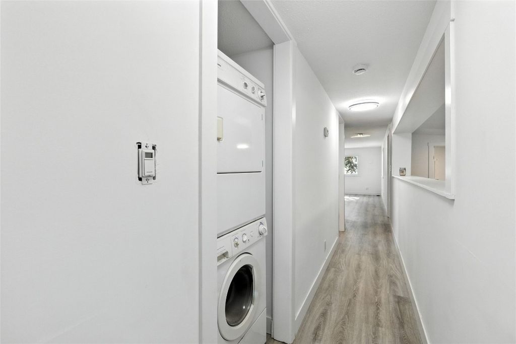 listing image 16517315036116048874