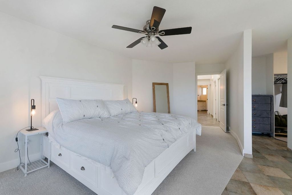 listing image 16513922311693455482