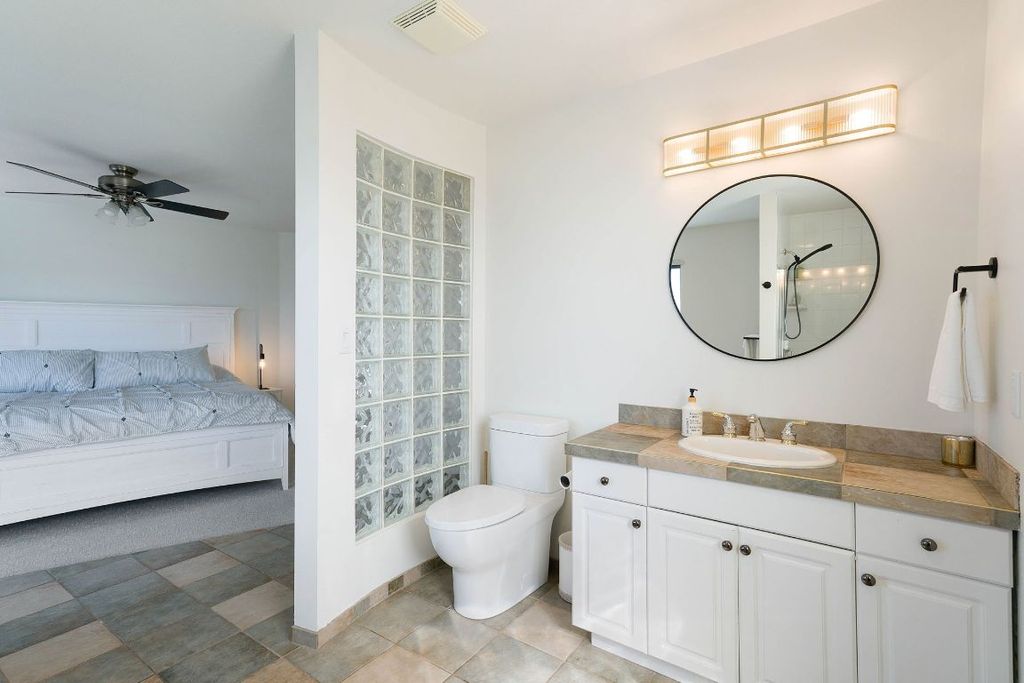 listing image 16511652801339884694