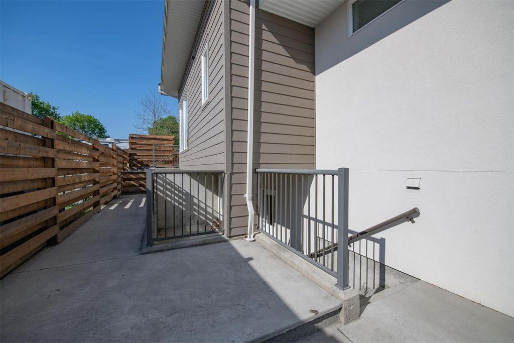 listing image 16519222329228484725