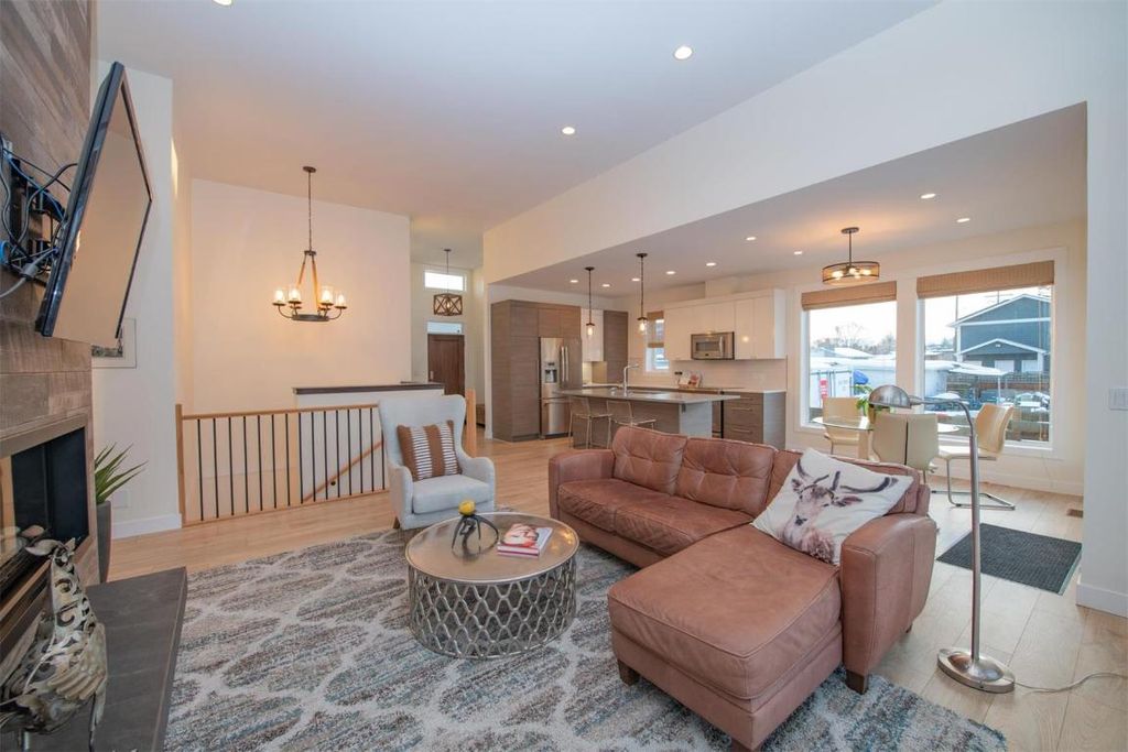listing image 16516648818588574768