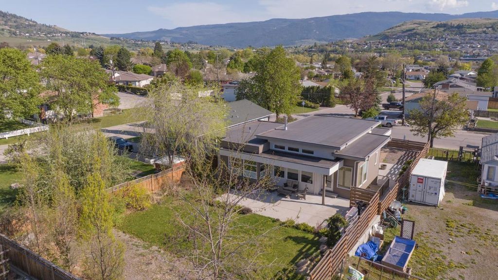 listing image 16516175576468883307